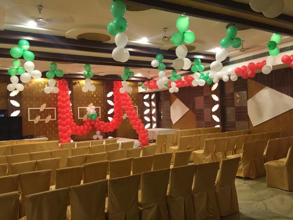 Hotel Sheel Gopal Vision Mathura Exterior foto