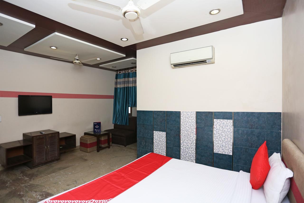 Hotel Sheel Gopal Vision Mathura Exterior foto